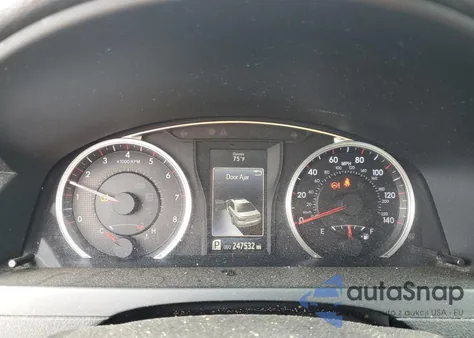 2016 Toyota Camry Le z USA, uszkodzony, nr VIN 4T1BF1FK1GU172591